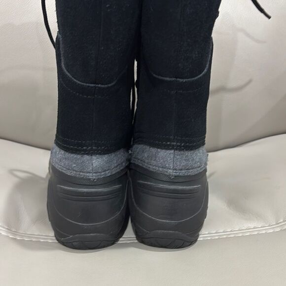 The North Face Shellista Black and Gray Lace-Up Boots - Picture 2 of 7